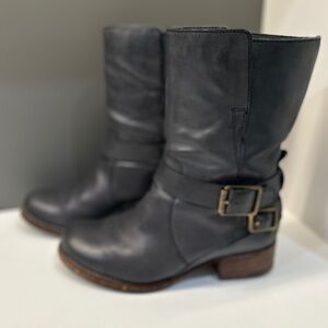 Clarks "Monica Soul" Style Boots (Women's 7) dark gray